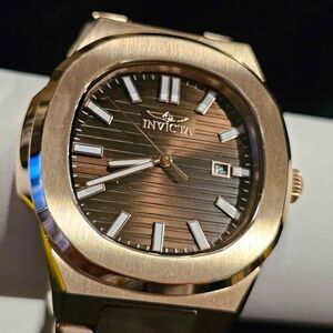 Invicta 41MM Rose gold and root beer colorway. New in box!